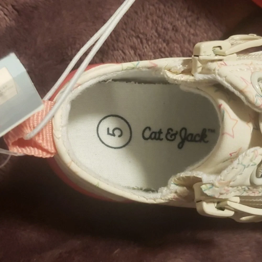 Cat & Jack nwt size